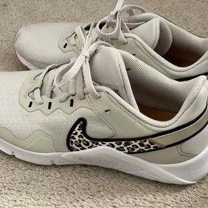 Womens size 9.5 Nike worn once